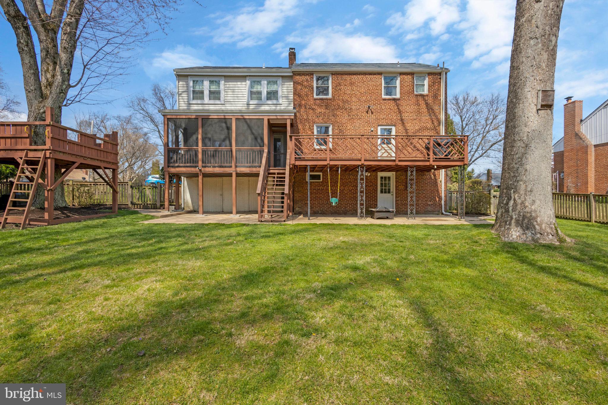 BROYHILL CREST - Residential