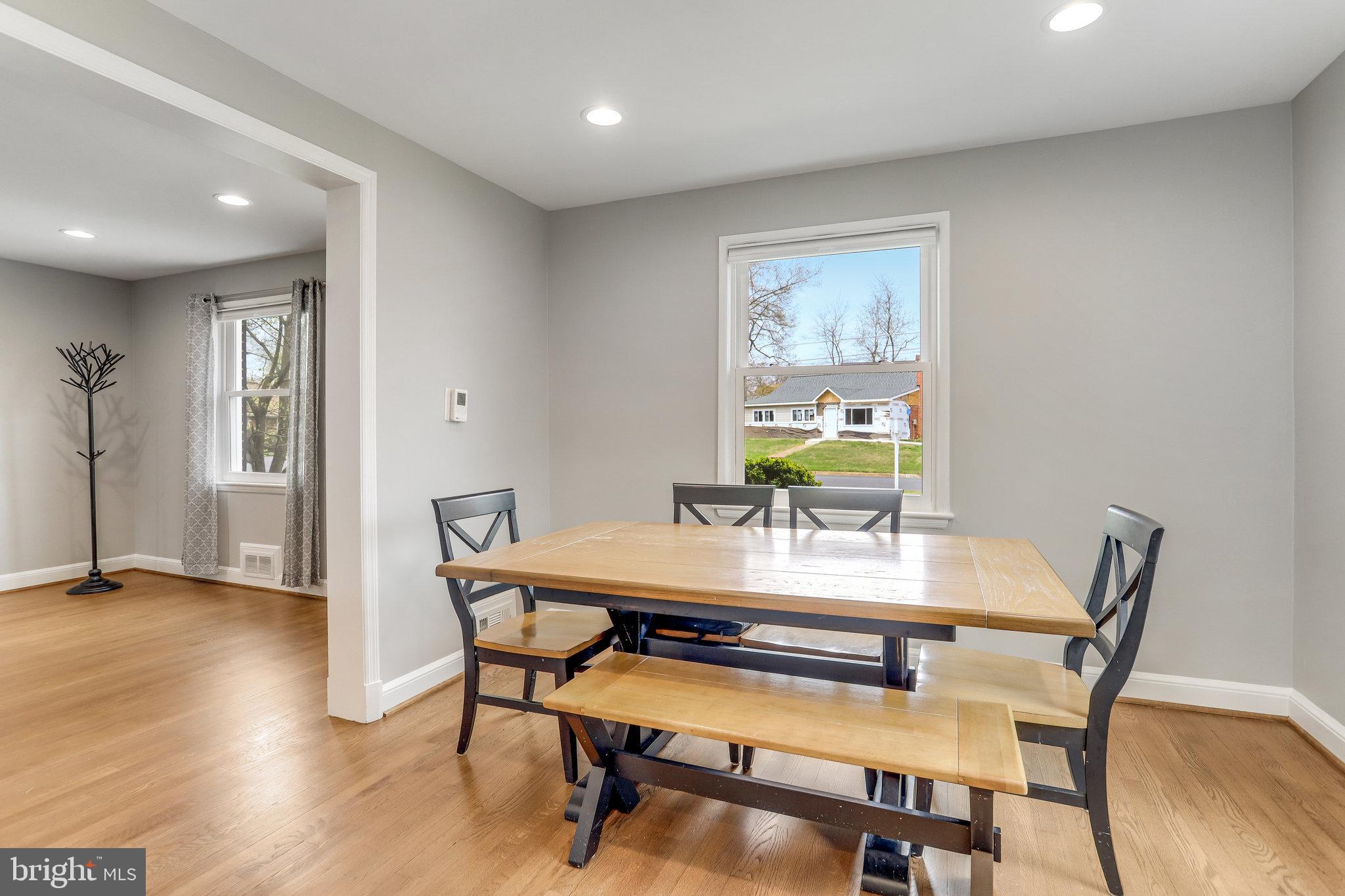 BROYHILL CREST - Residential