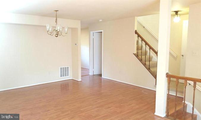 DERWOOD STATION - Residential Lease