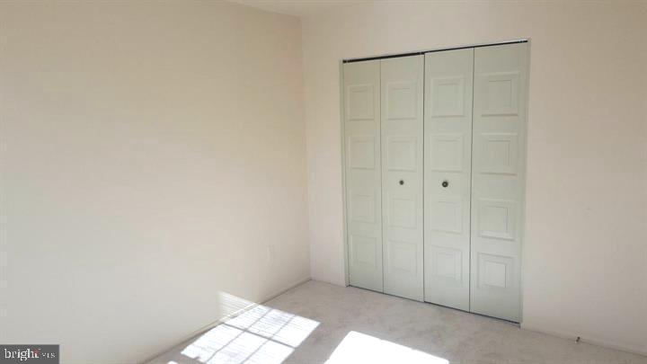 DERWOOD STATION - Residential Lease