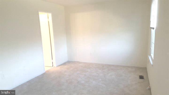 DERWOOD STATION - Residential Lease