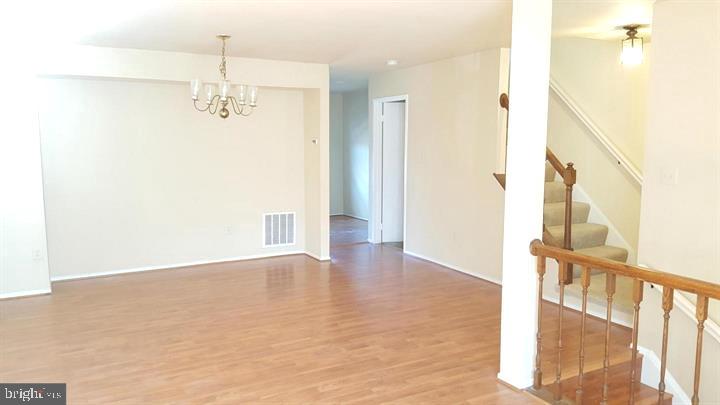 DERWOOD STATION - Residential Lease