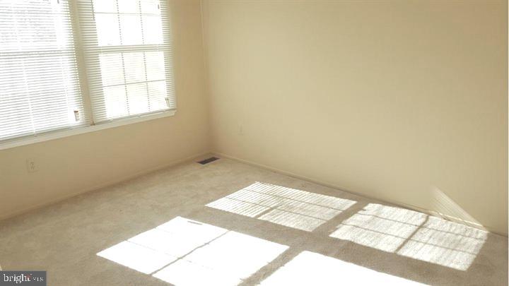 DERWOOD STATION - Residential Lease