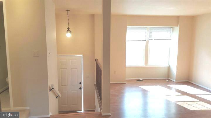 DERWOOD STATION - Residential Lease