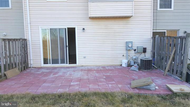 DERWOOD STATION - Residential Lease