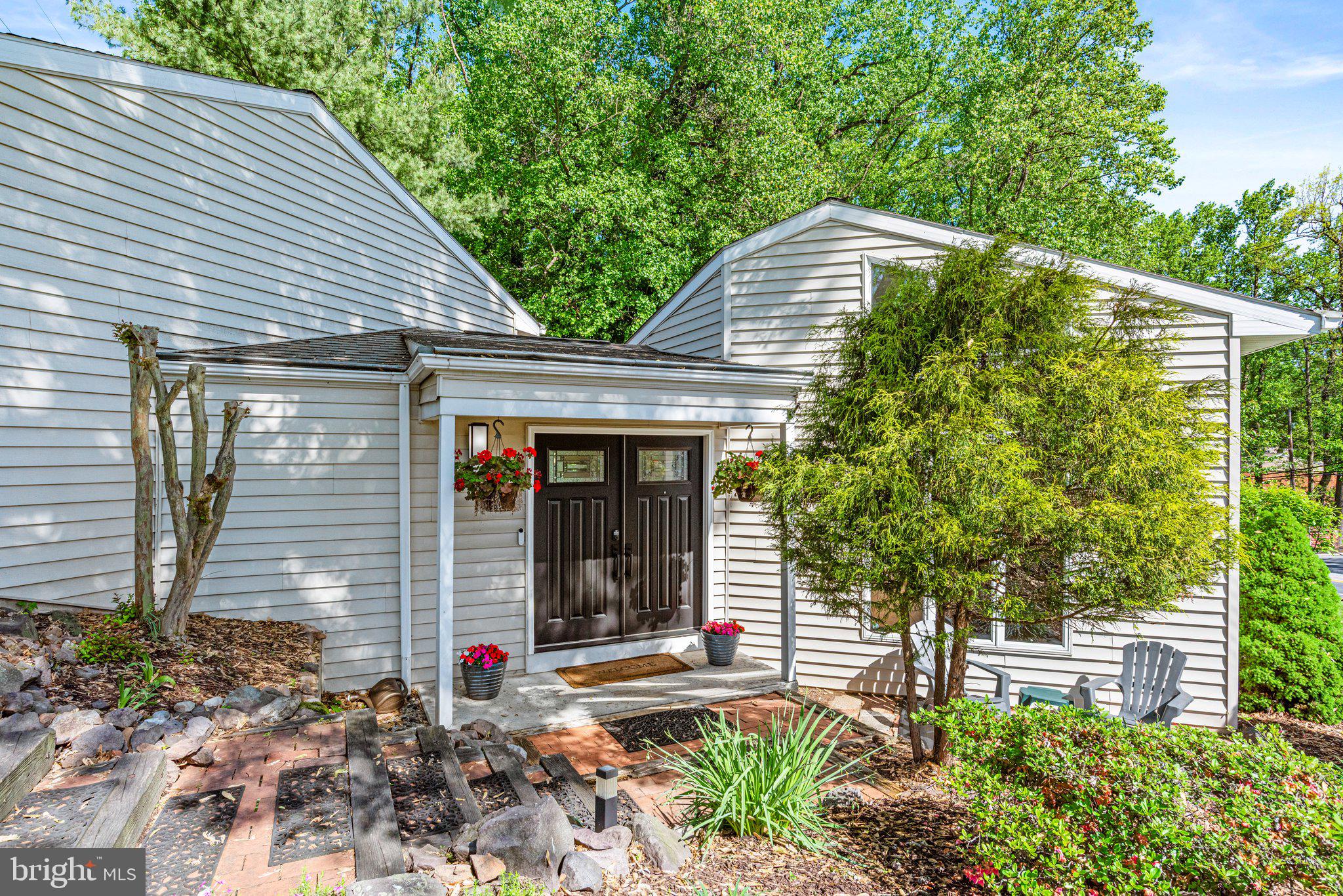 654 WALTONVILLE ROAD