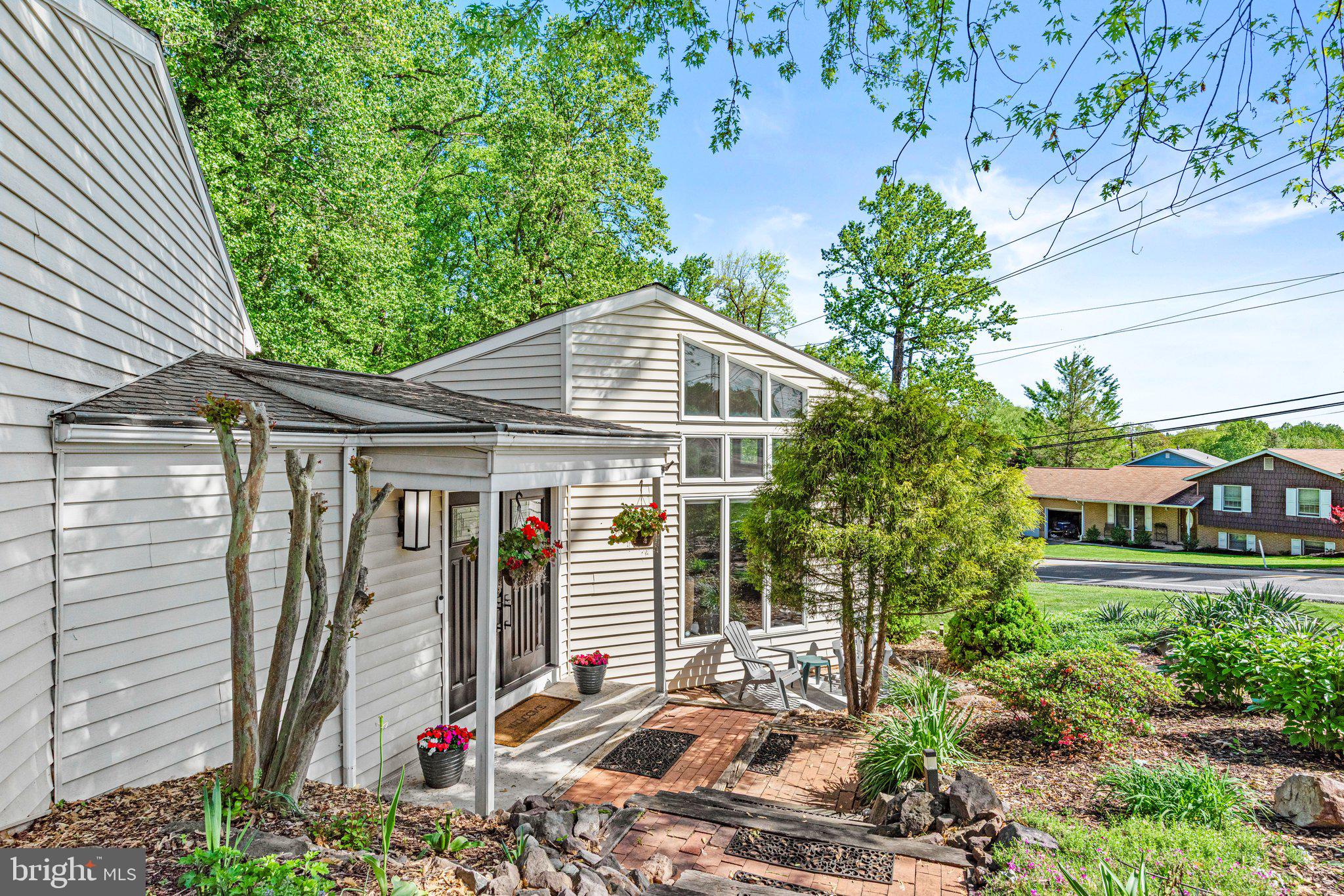 654 WALTONVILLE ROAD