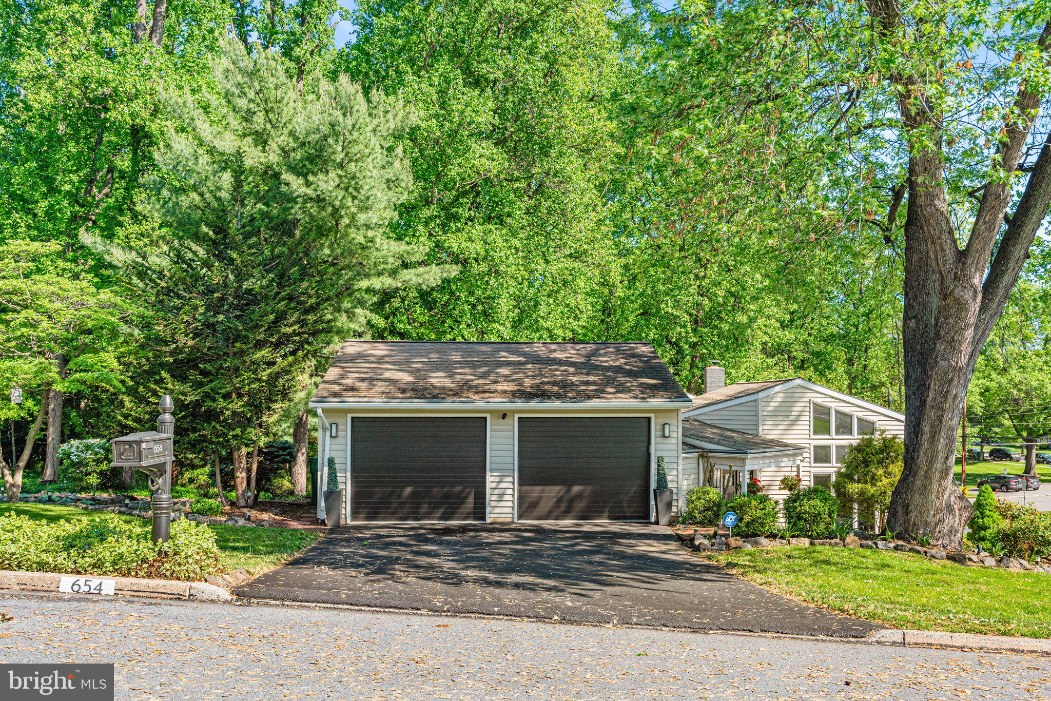 654 WALTONVILLE ROAD