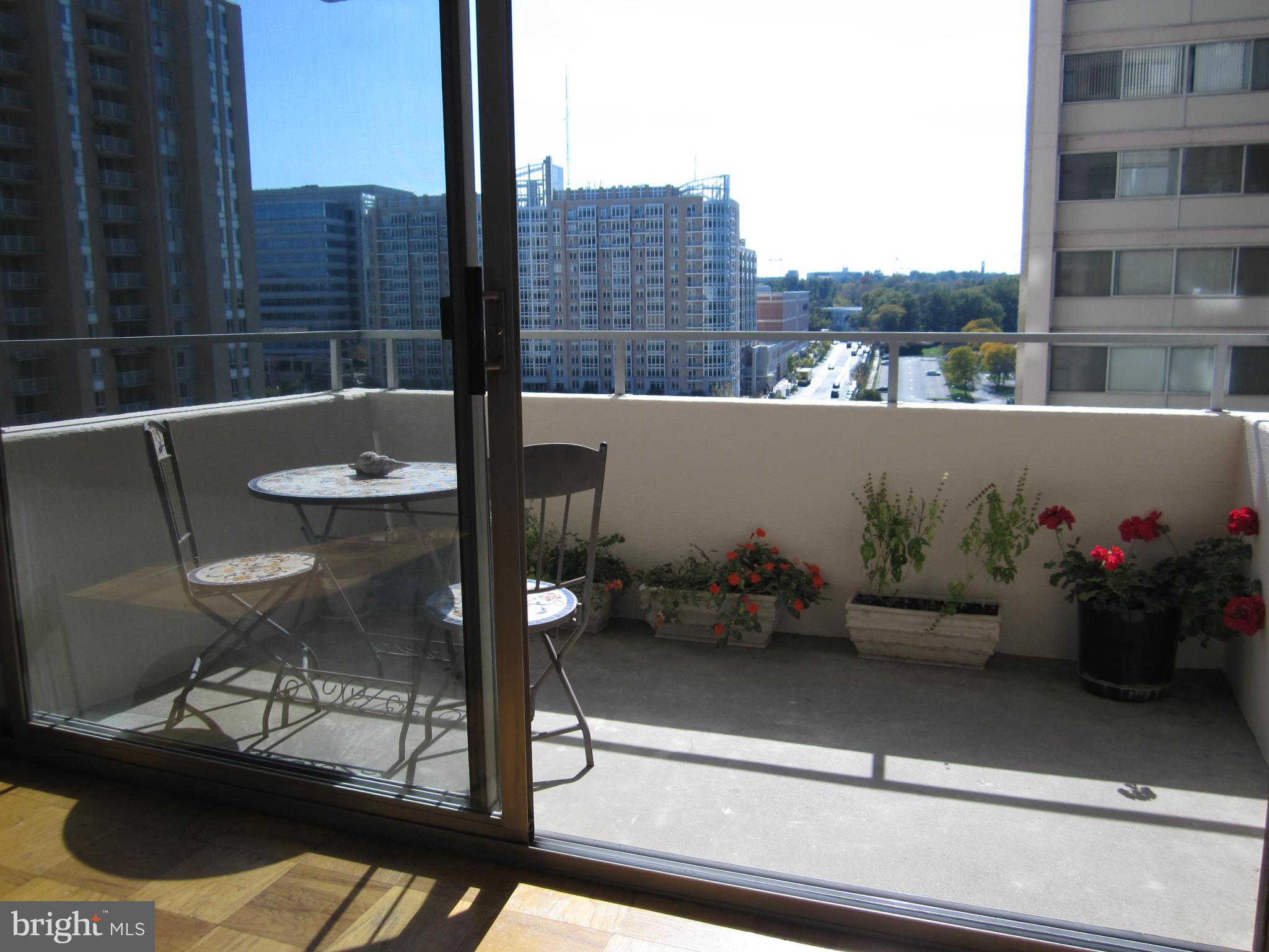 WILLOUGHBY OF CHEVY CHASE - Residential Lease