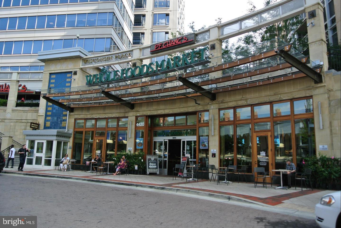 WILLOUGHBY OF CHEVY CHASE - Residential Lease