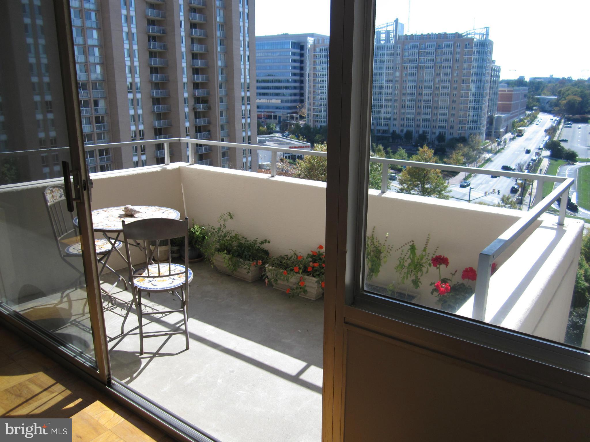 WILLOUGHBY OF CHEVY CHASE - Residential Lease