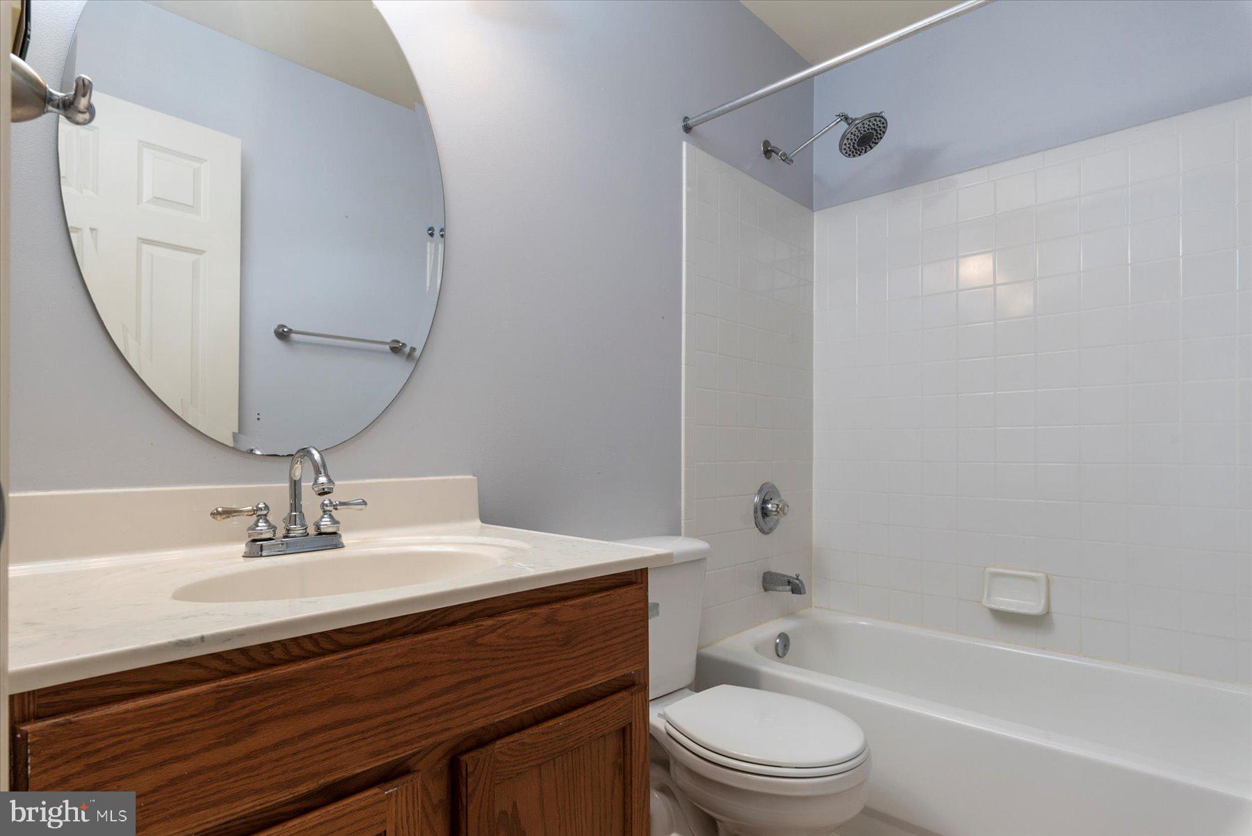 SEVEN OAKS - Residential