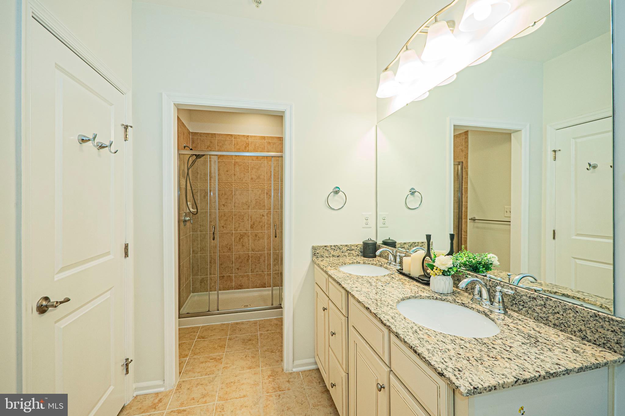 RAINCLIFFE CENTER - Residential