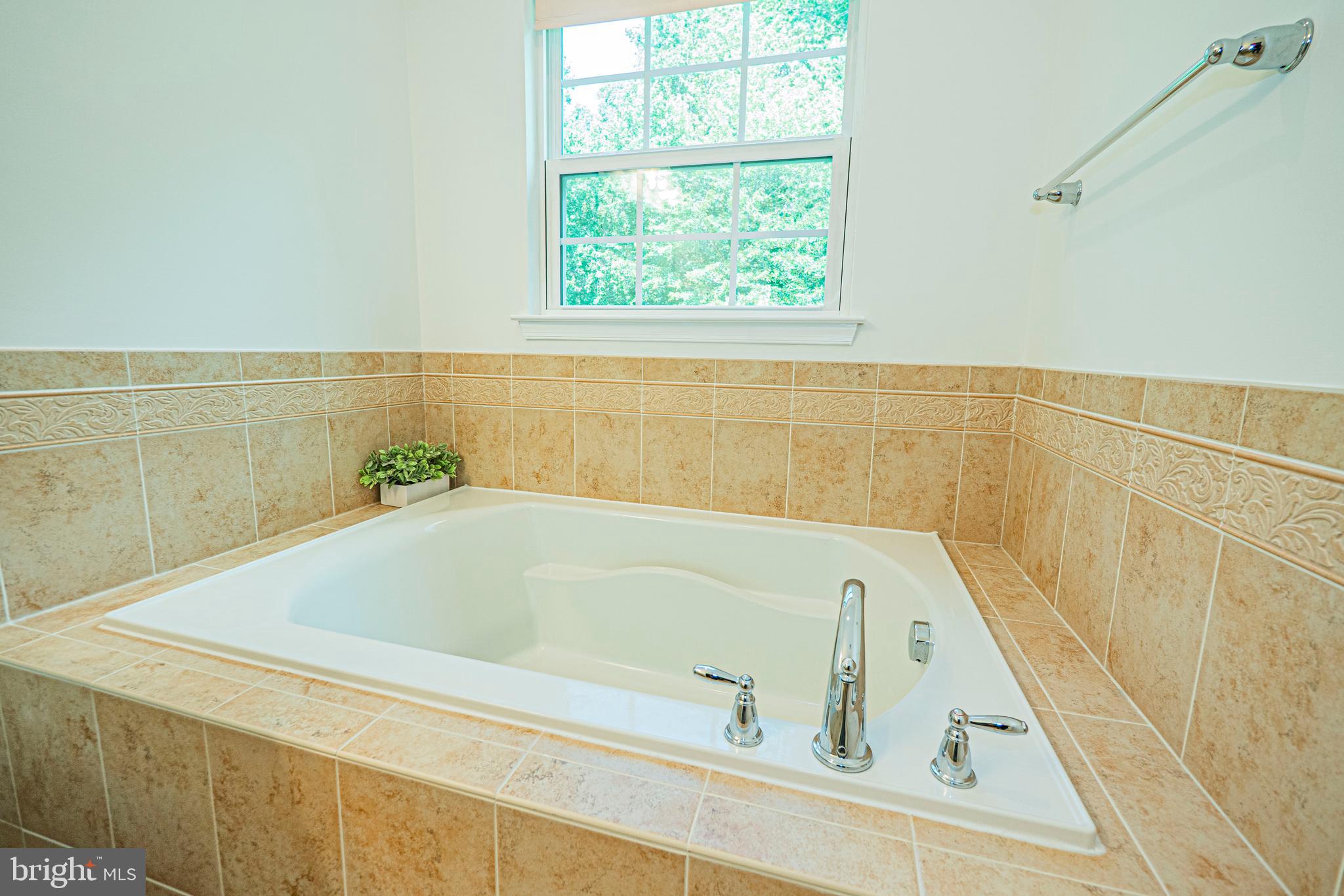 RAINCLIFFE CENTER - Residential