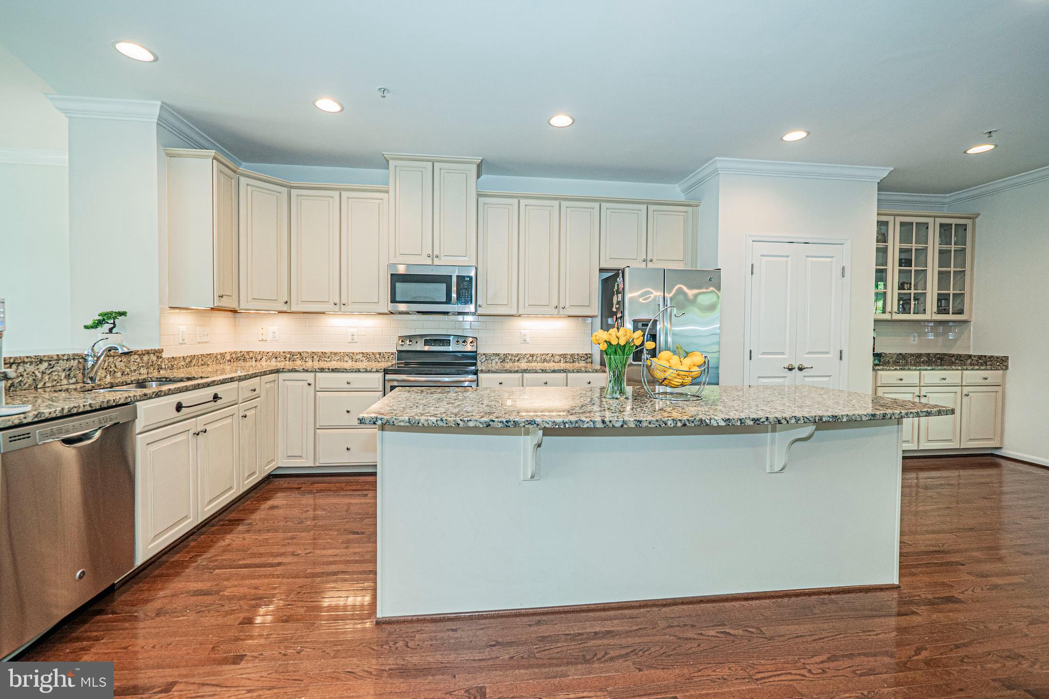 RAINCLIFFE CENTER - Residential