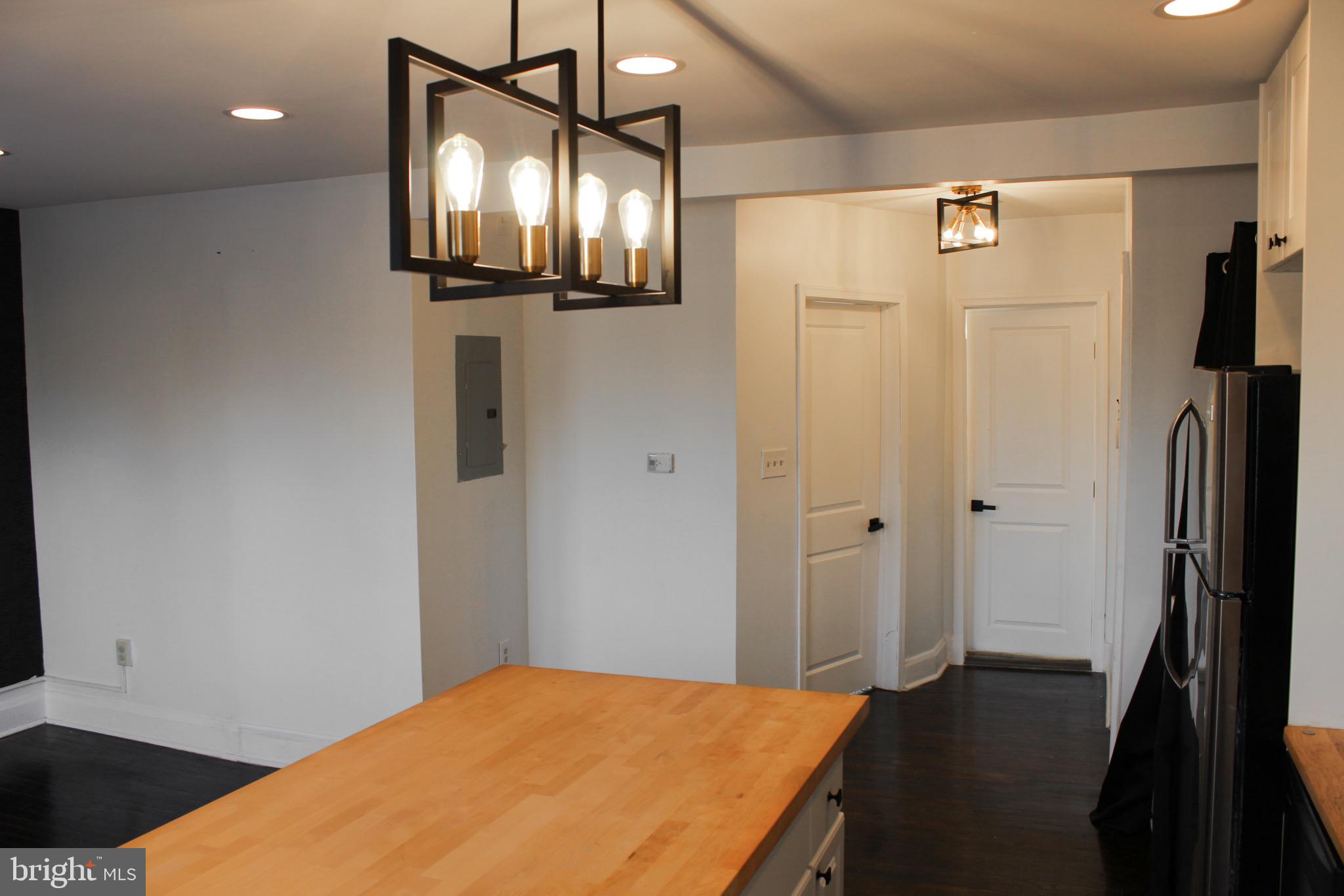 LAKE WALKER - Residential Lease