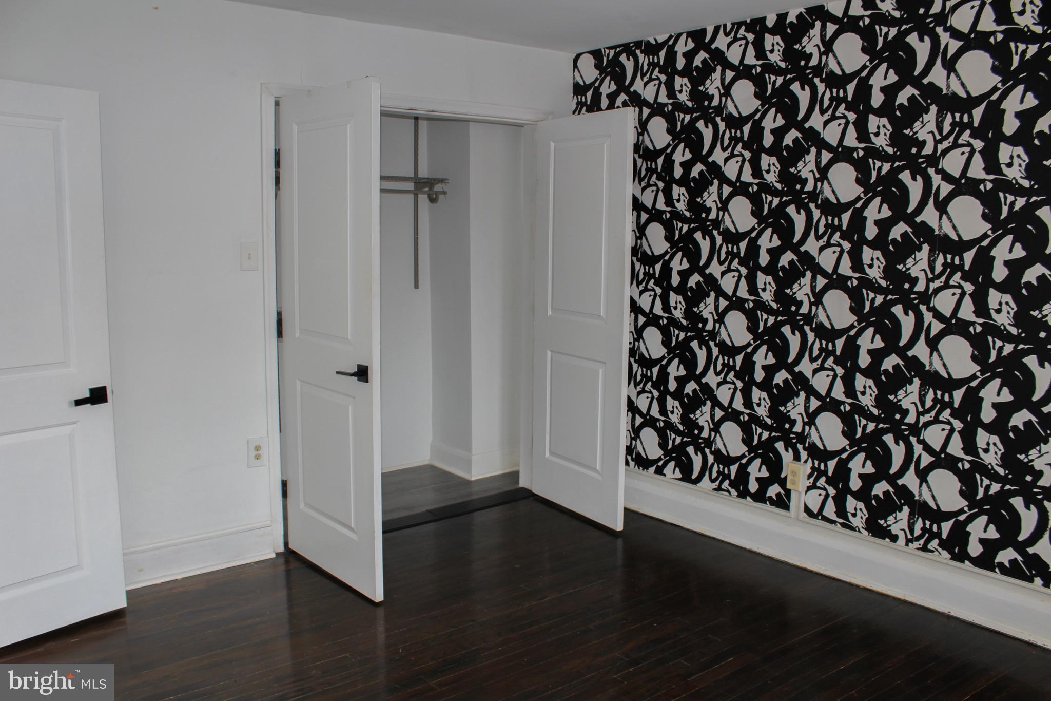 LAKE WALKER - Residential Lease