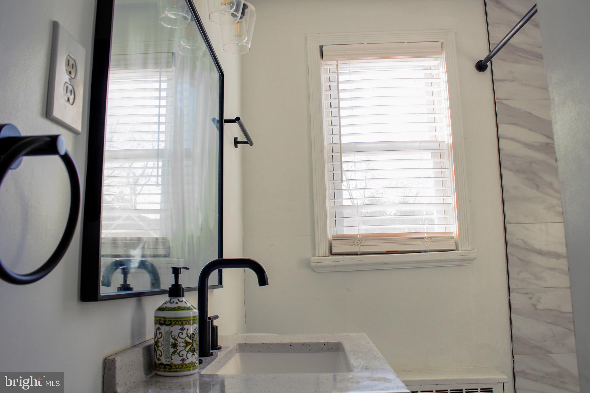 LAKE WALKER - Residential Lease