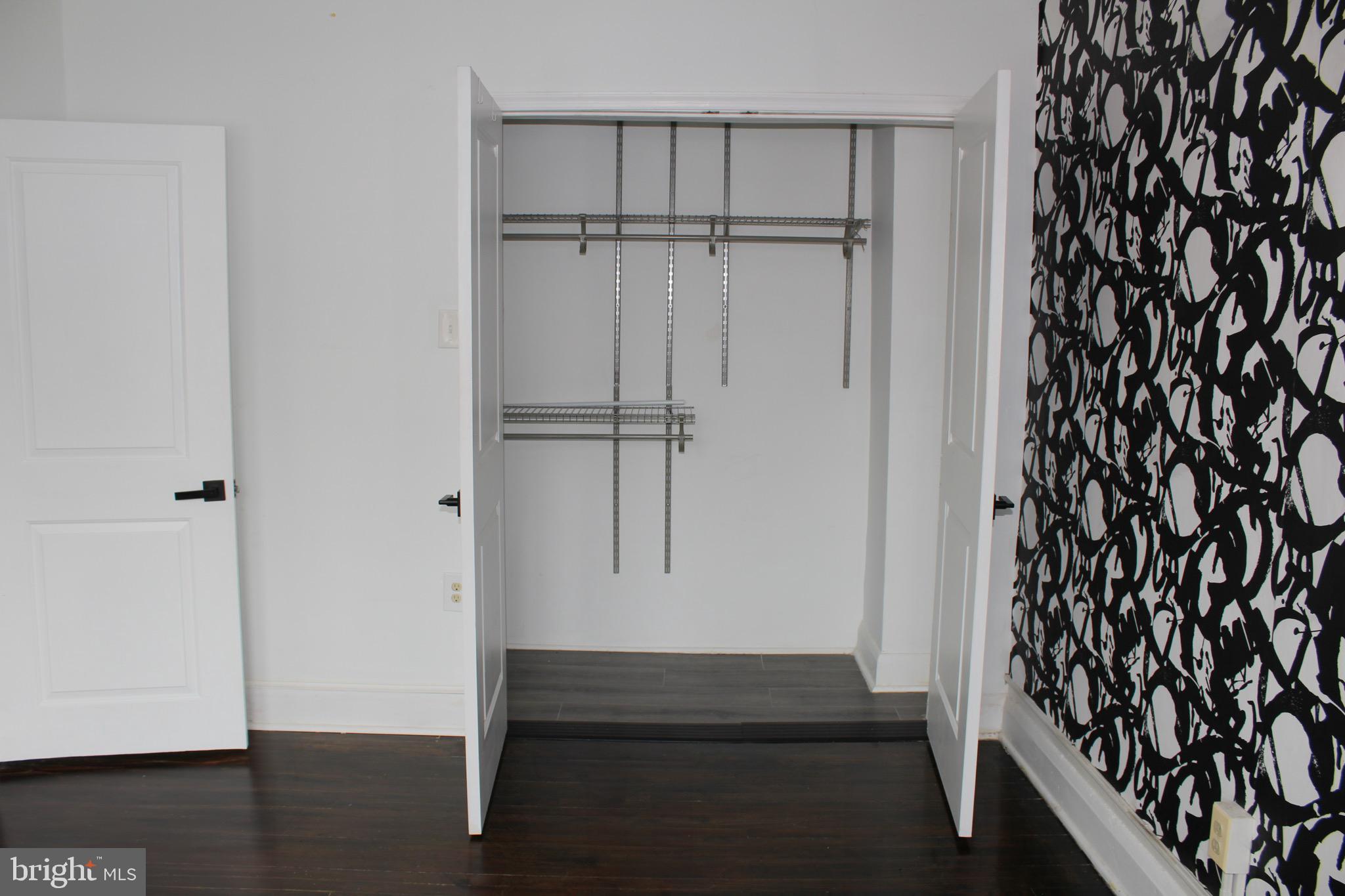 LAKE WALKER - Residential Lease