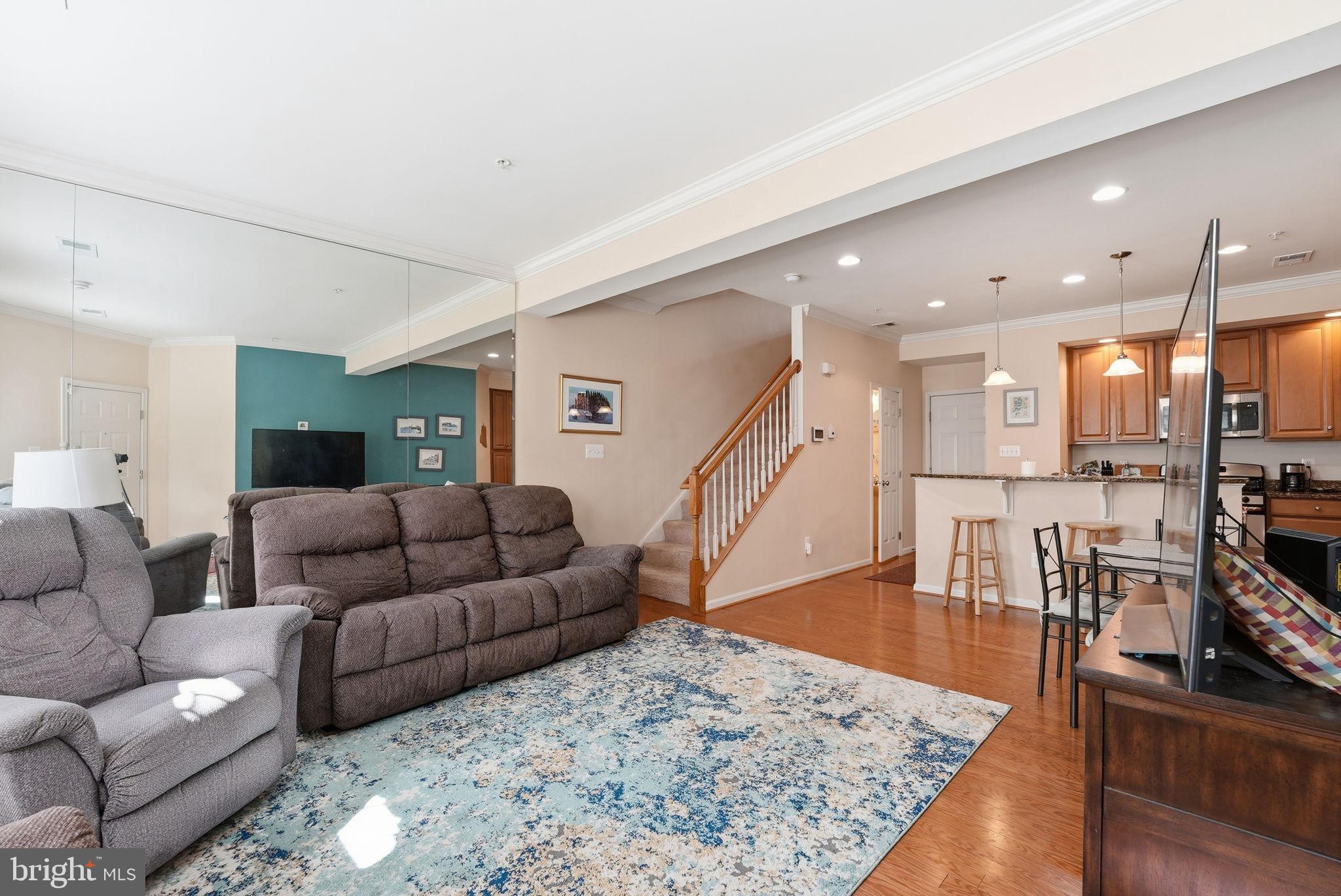 2623 EASTBOURNE DRIVE 285