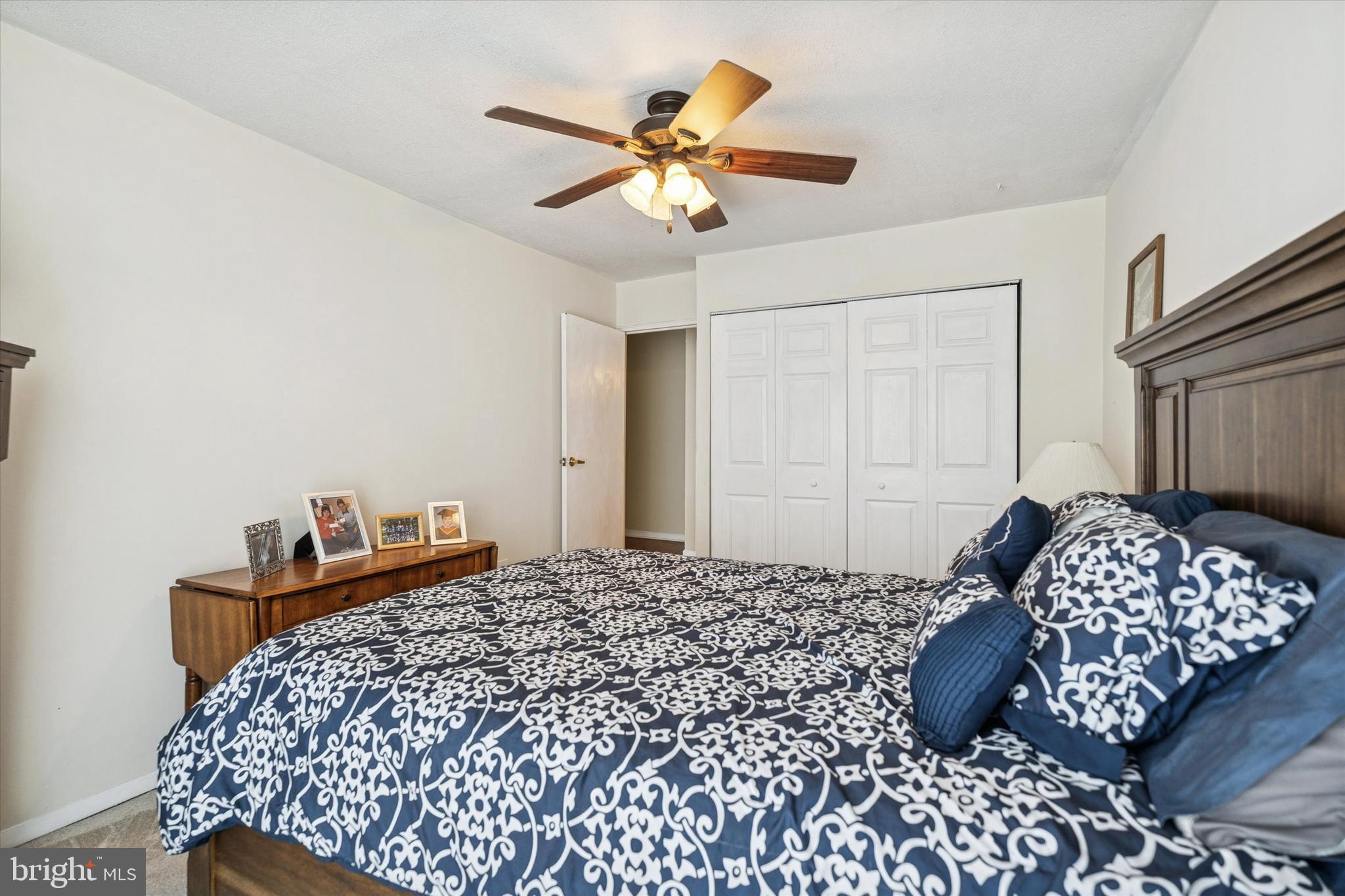 YORKTOWN - Residential