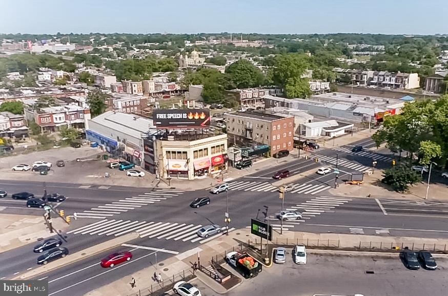 HUNTING PARK - Commercial Sale