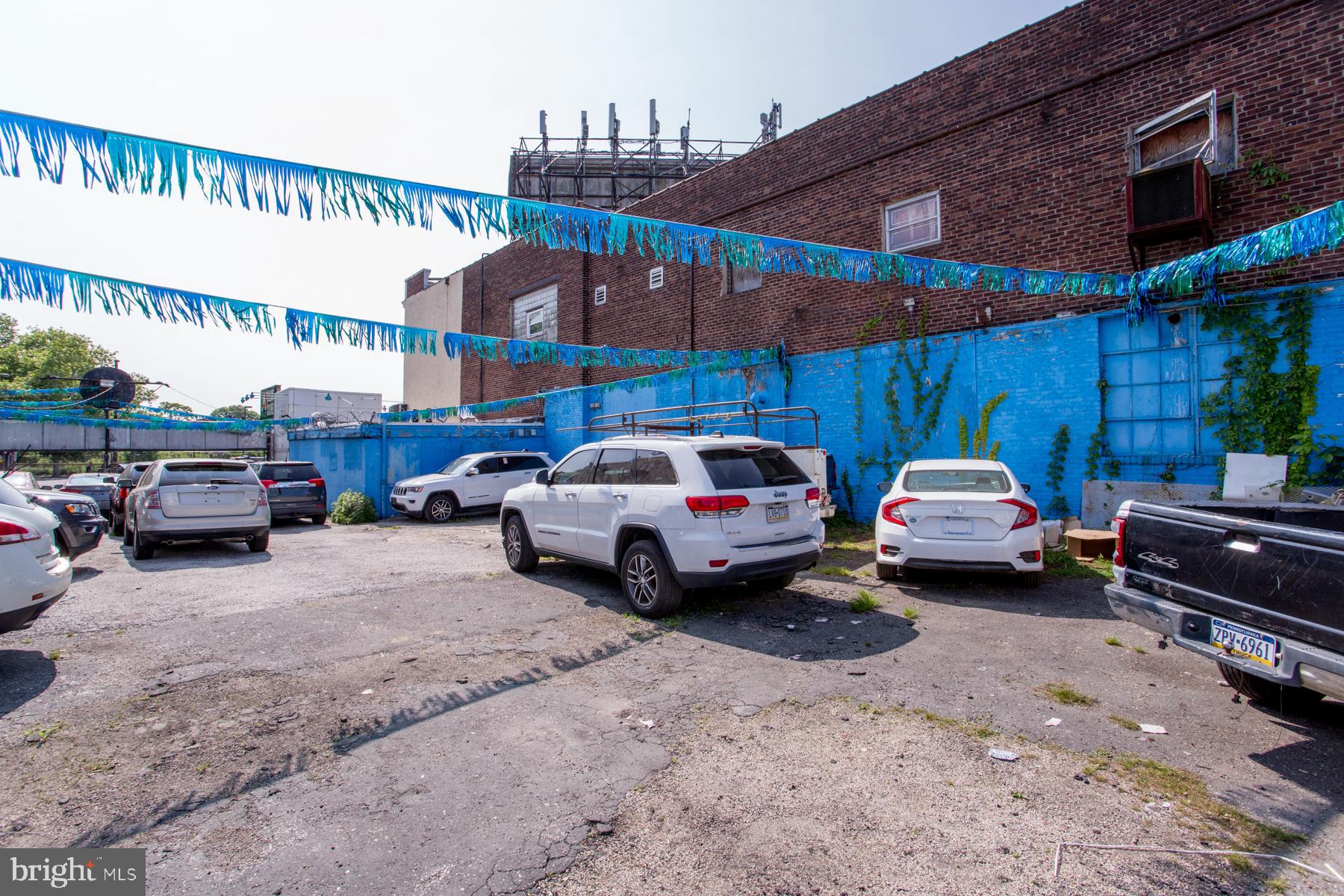 HUNTING PARK - Commercial Sale