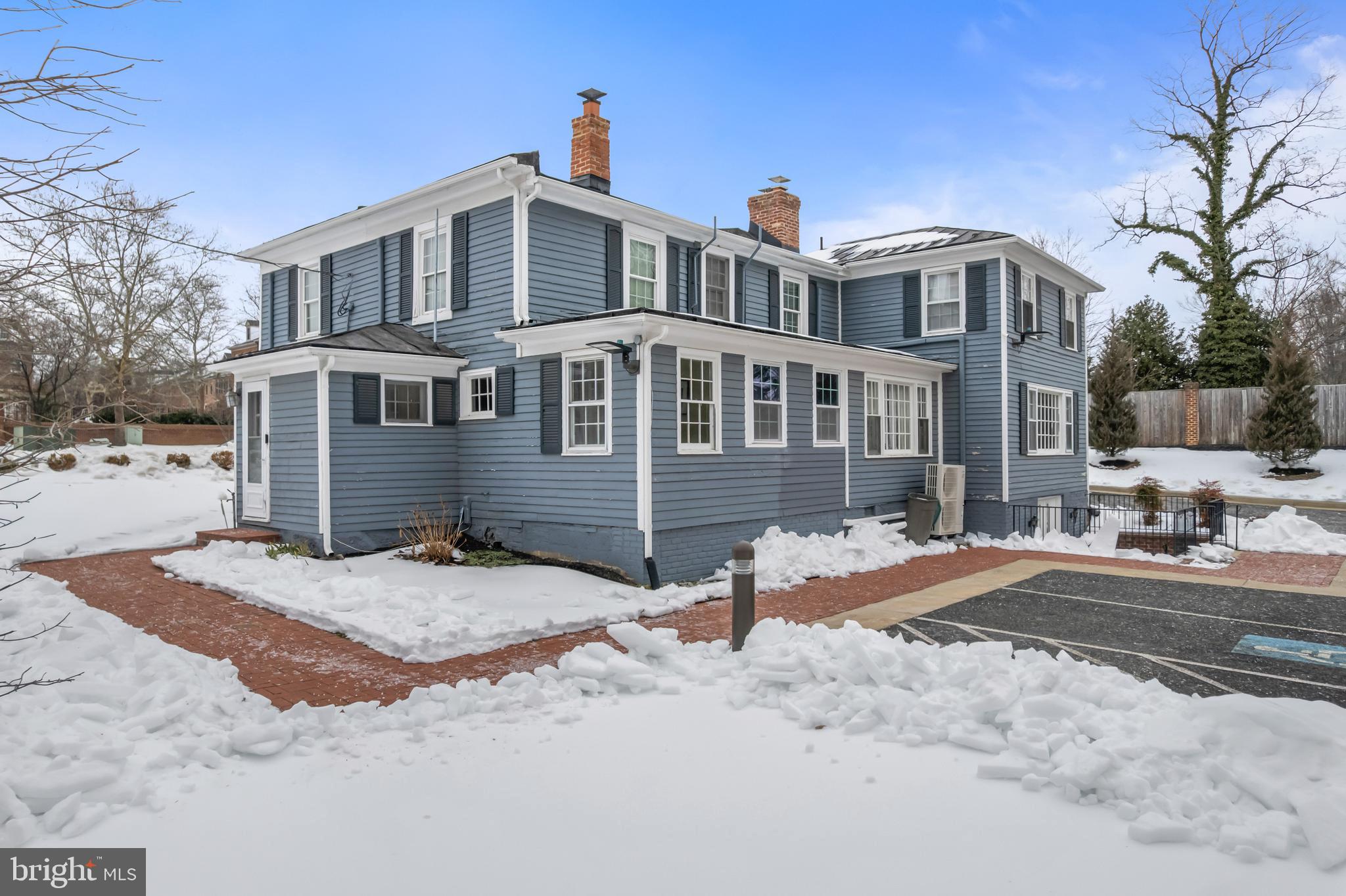 4235 CHAIN BRIDGE ROAD