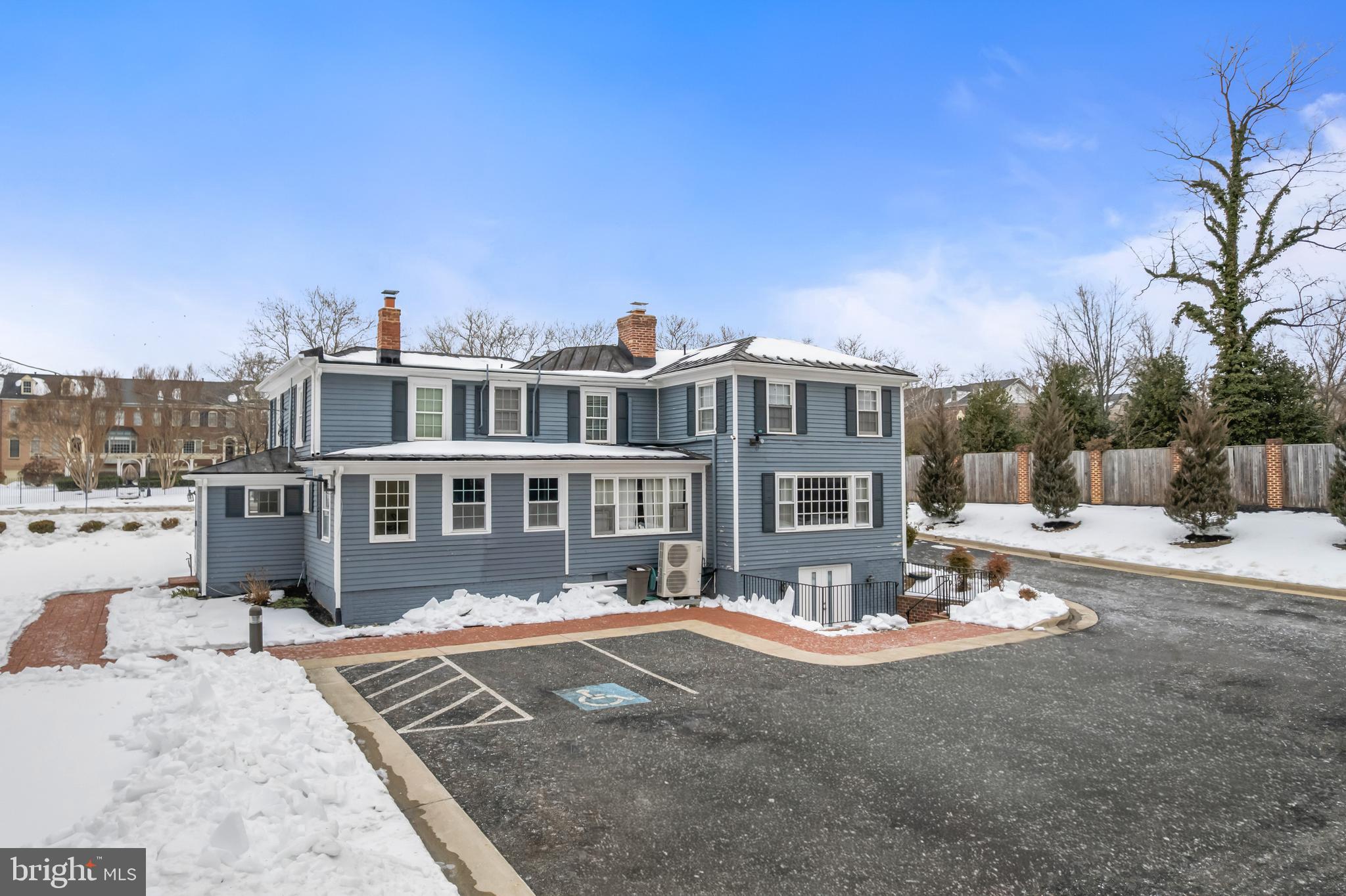 4235 CHAIN BRIDGE ROAD