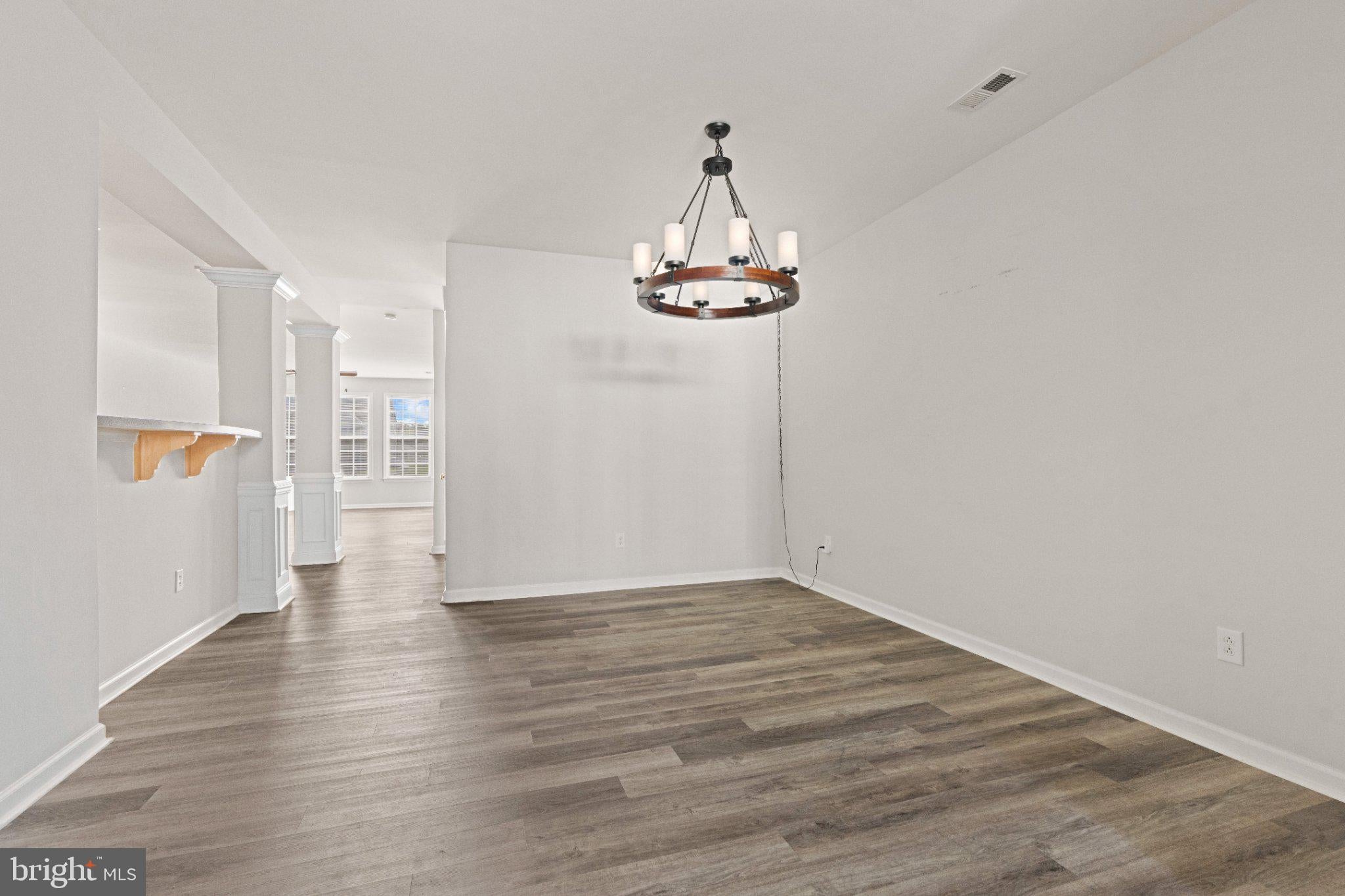 130 E SANDRIDGE COURT