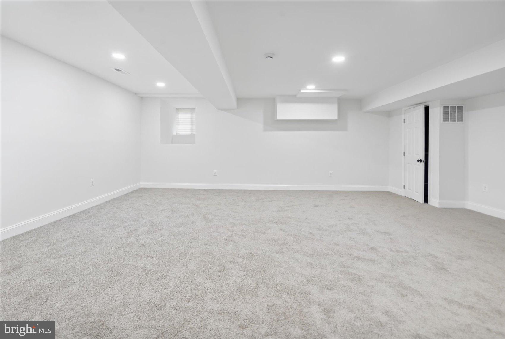 FREEDOM FOREST - Residential