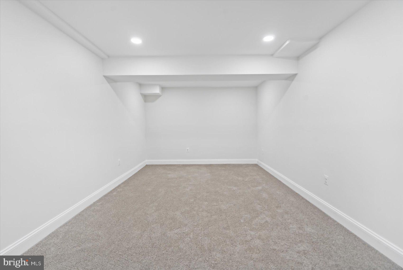 FREEDOM FOREST - Residential