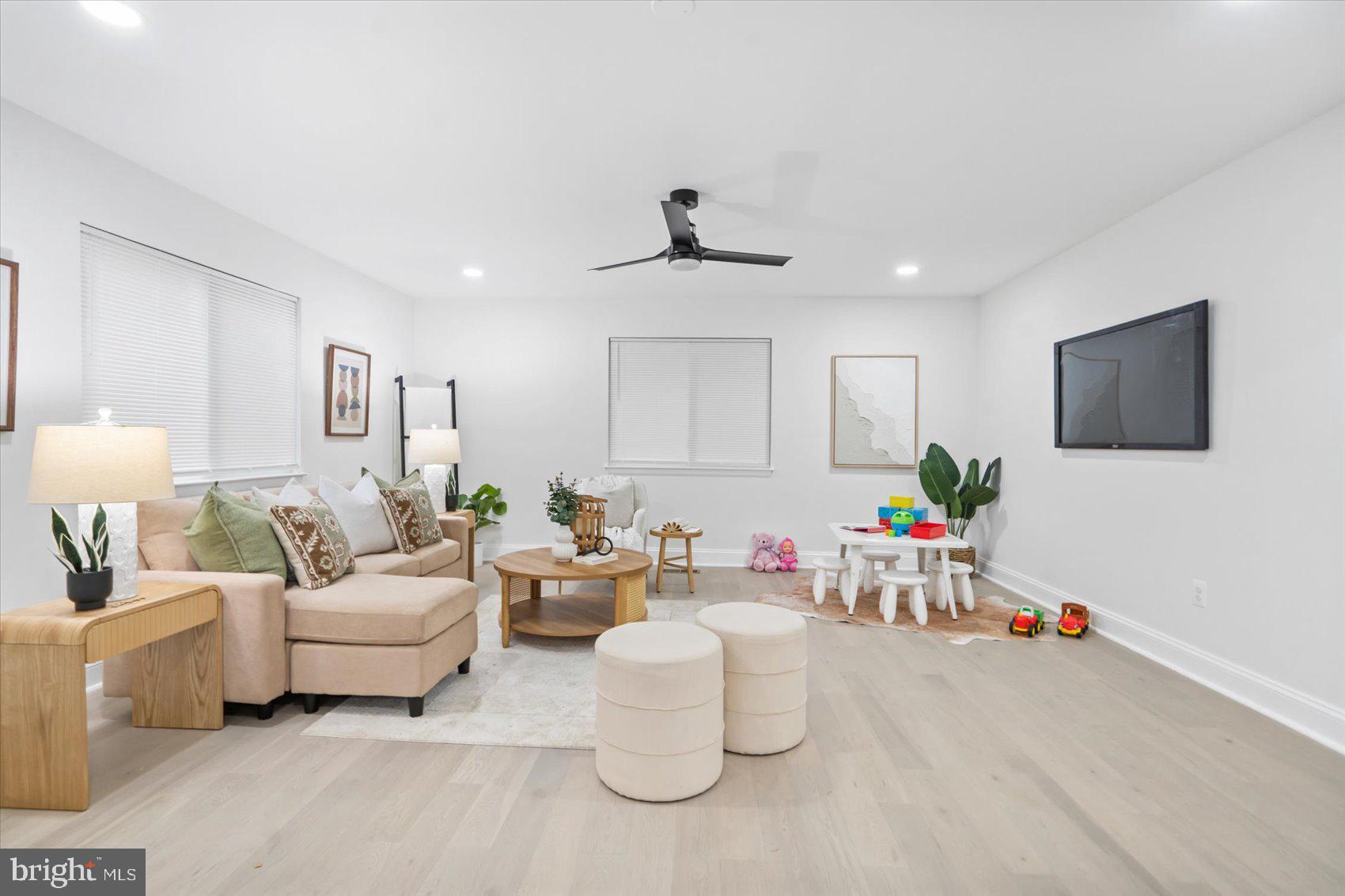 FREEDOM FOREST - Residential