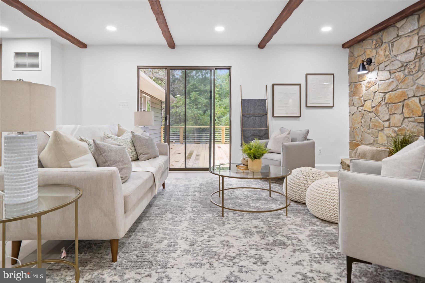 FREEDOM FOREST - Residential