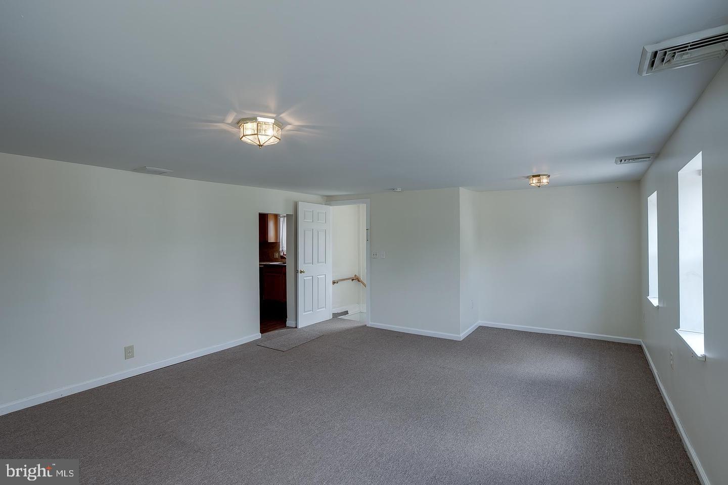 276 KINGS HIGHWAY 2