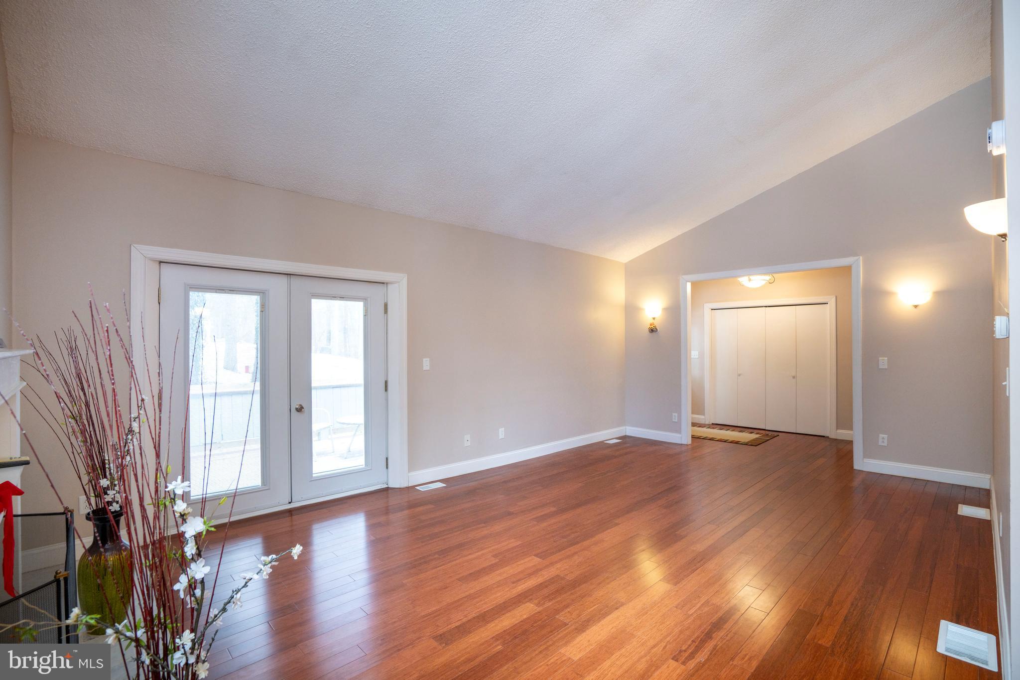 TOFTREES - Residential