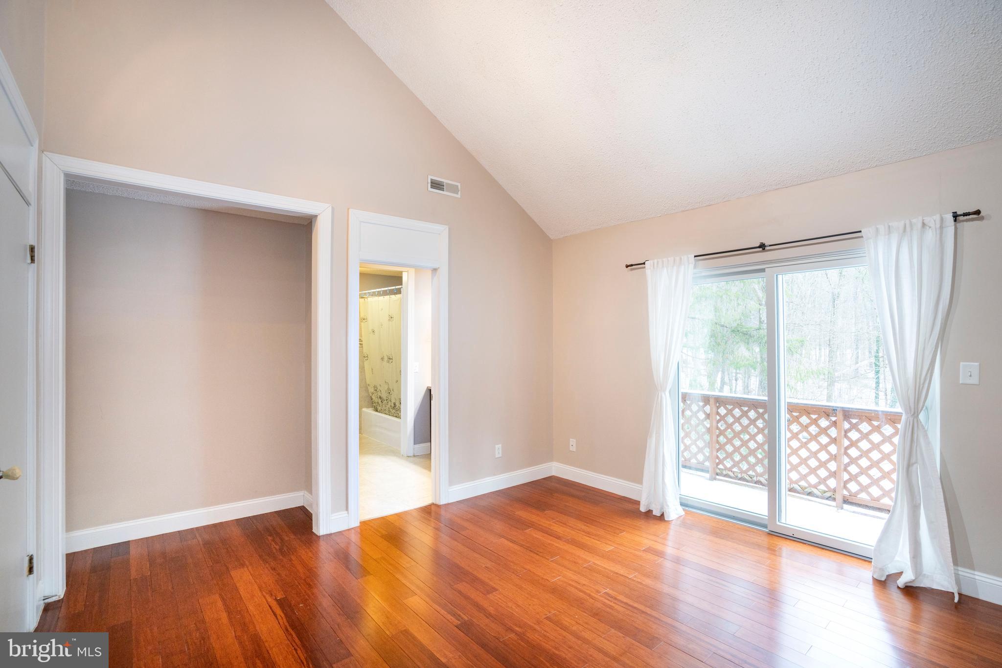 TOFTREES - Residential