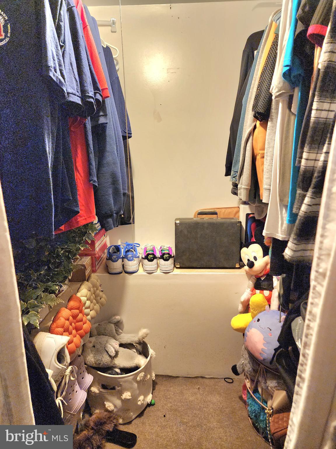 KENSINGTON - Residential