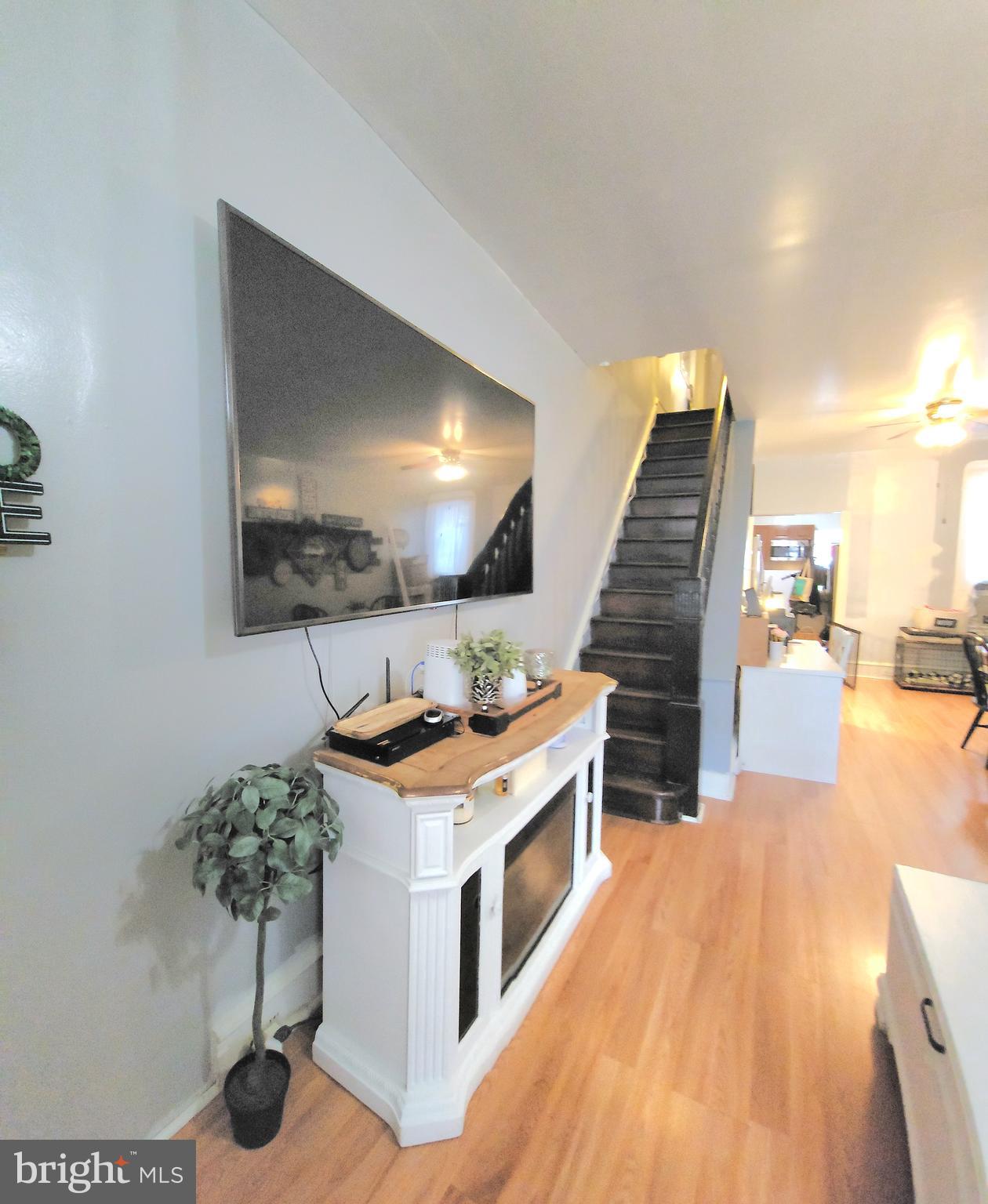 KENSINGTON - Residential