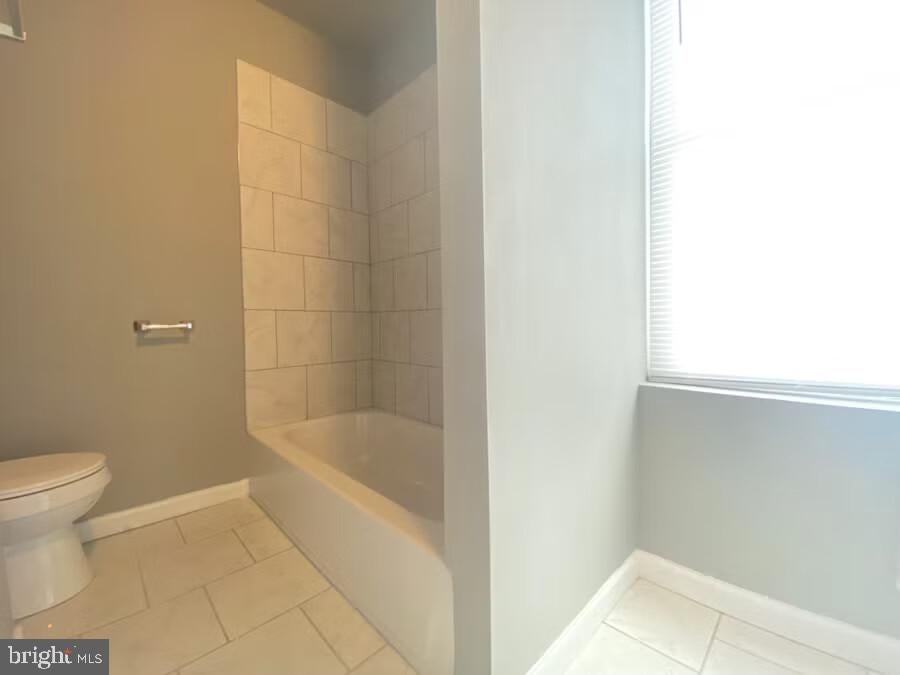 4932 W THOMPSON STREET W 1