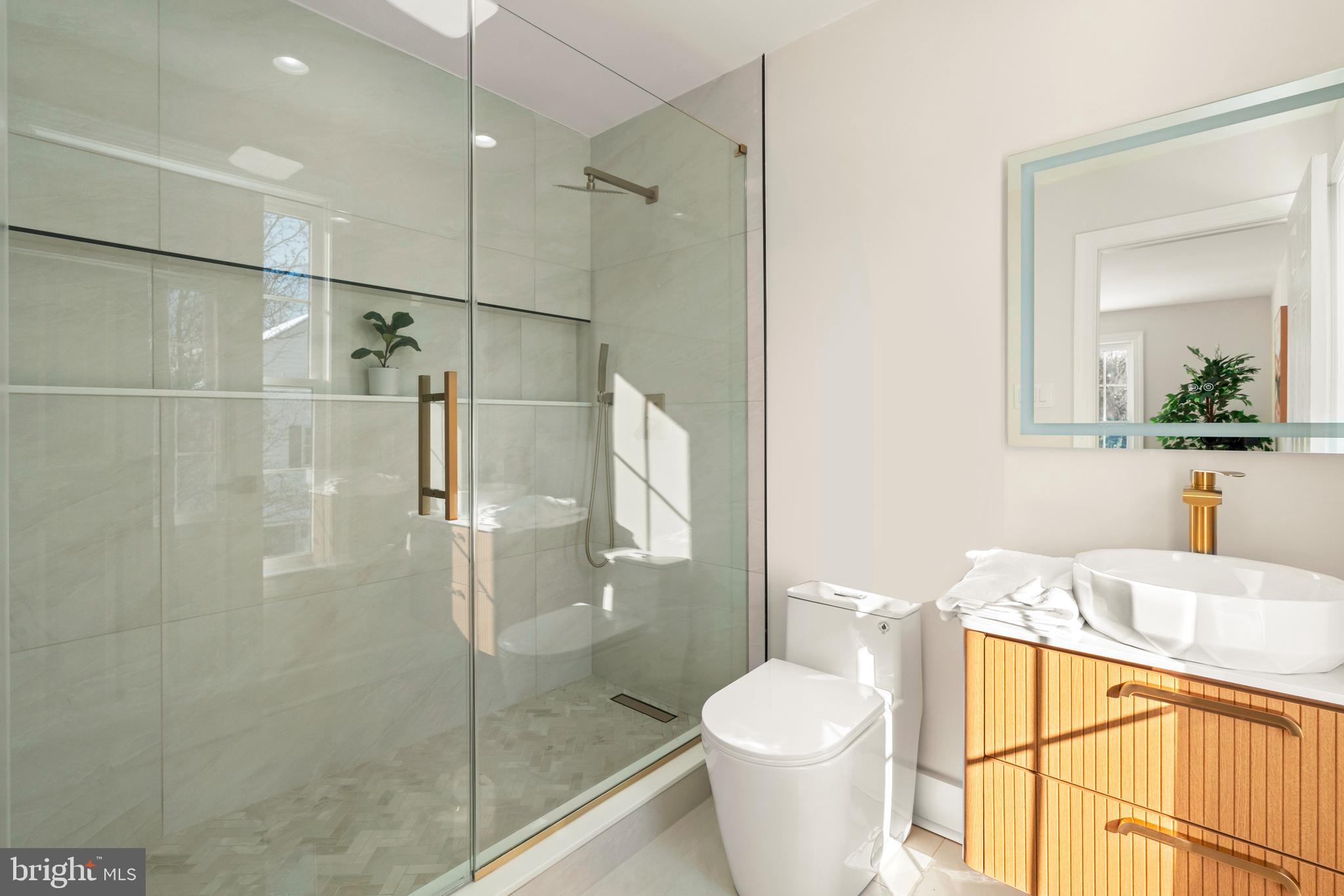 FARMVIEW - Residential