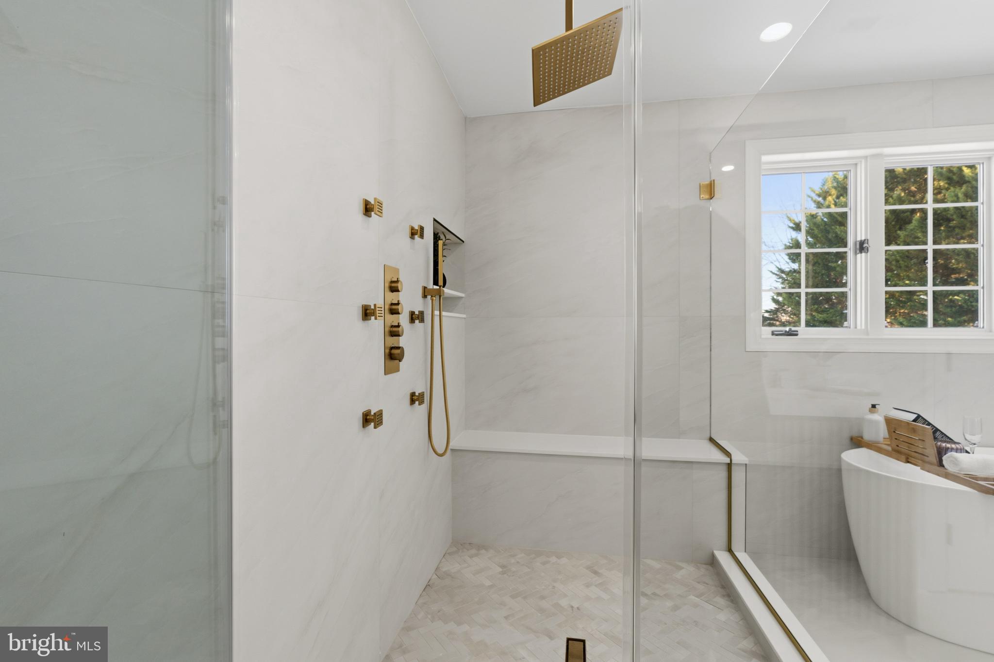 FARMVIEW - Residential