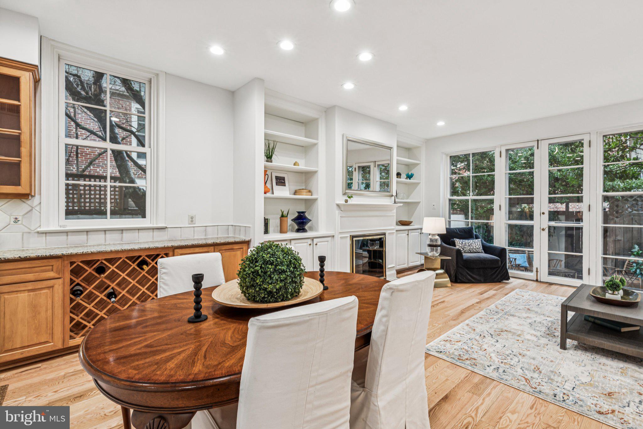 SOCIETY HILL - Residential