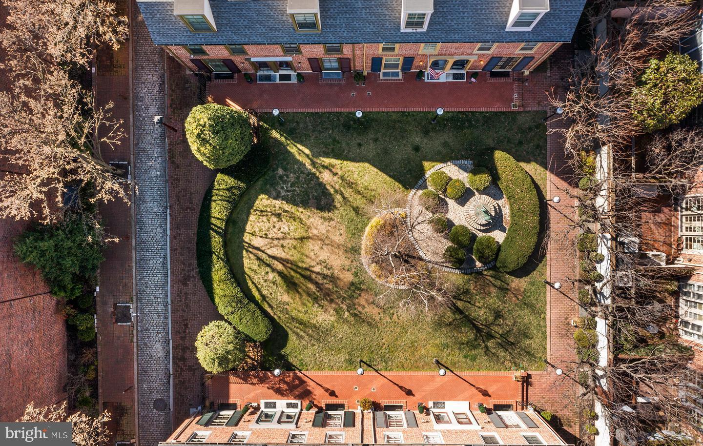 SOCIETY HILL - Residential