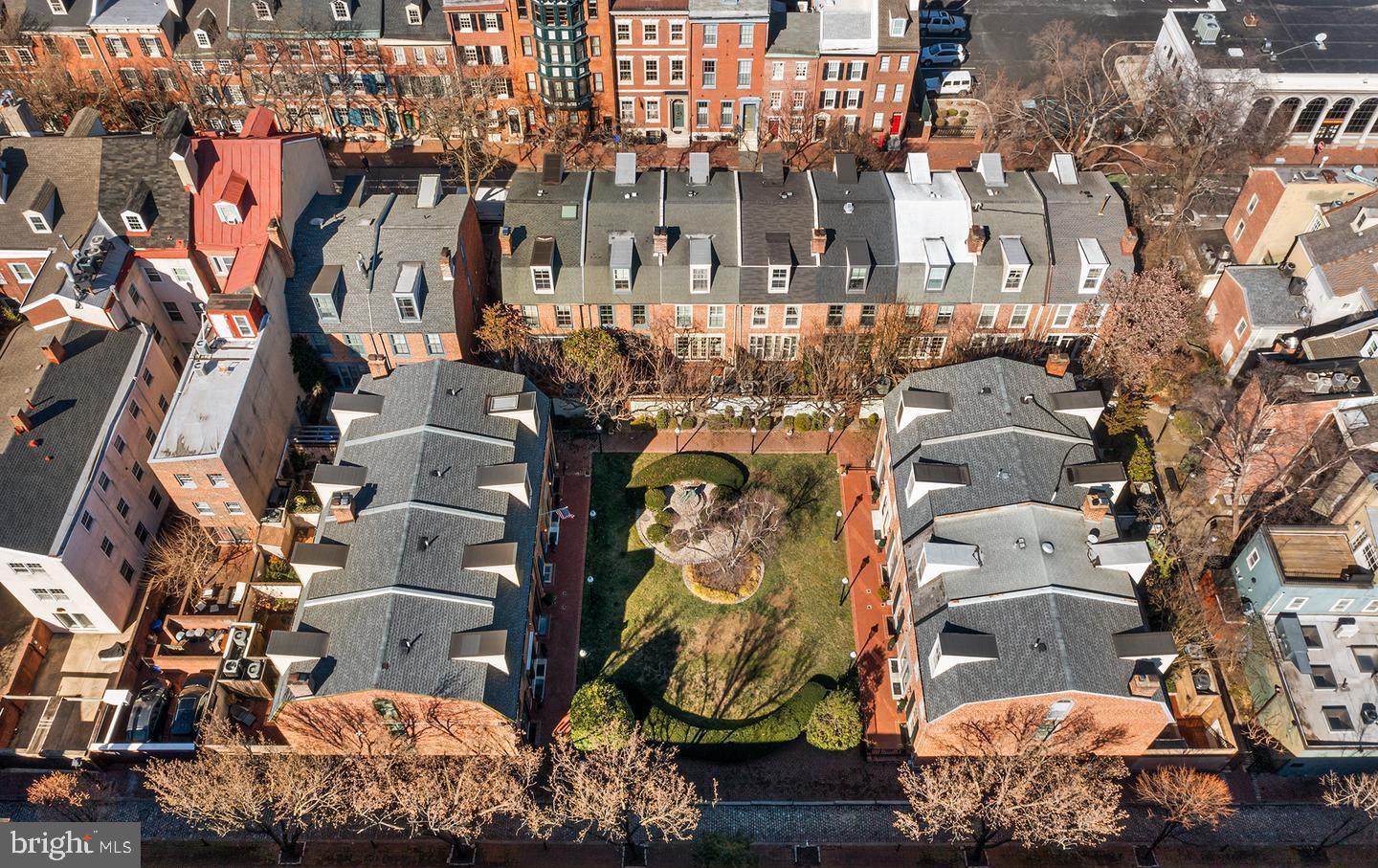 SOCIETY HILL - Residential