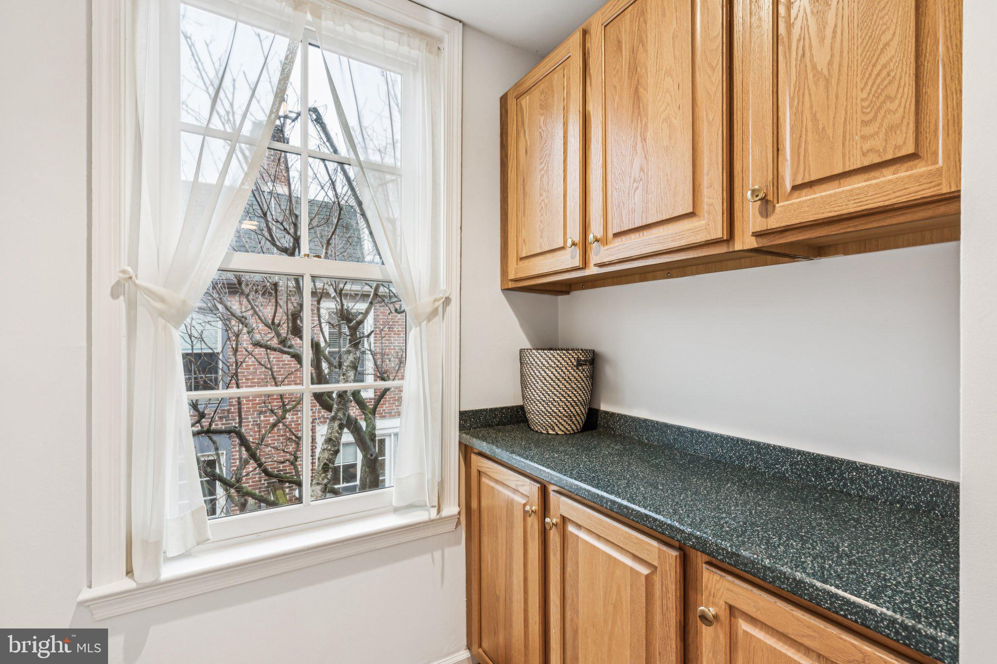 SOCIETY HILL - Residential