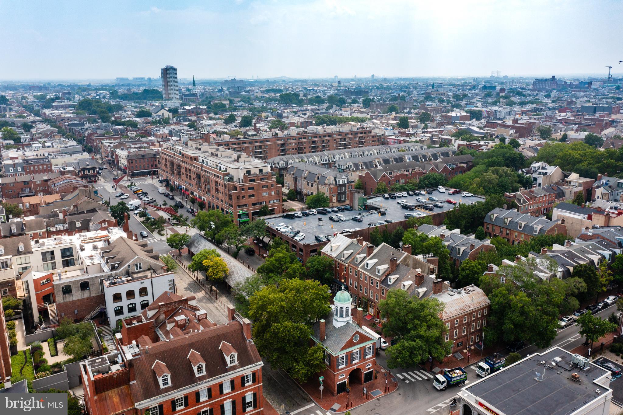 SOCIETY HILL - Residential