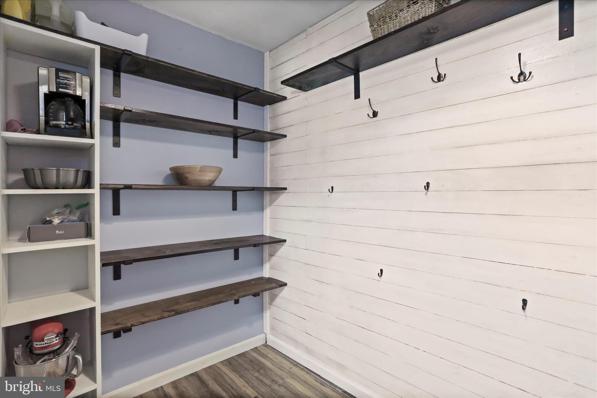 SPRING MILLS FARM - Residential