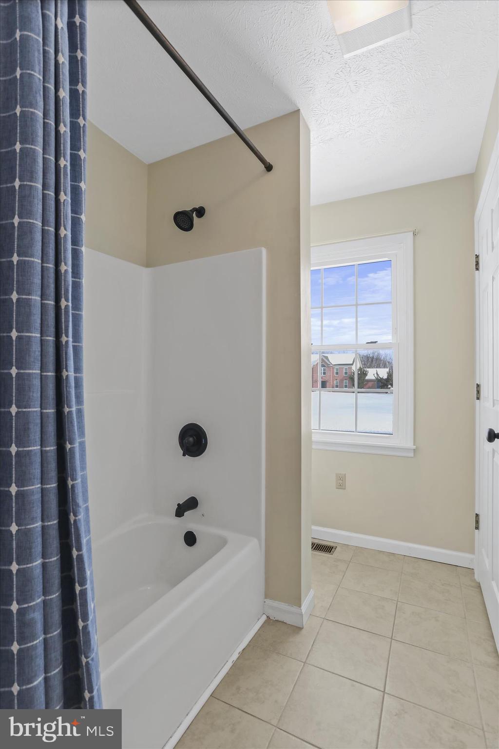 SPRING MILLS FARM - Residential