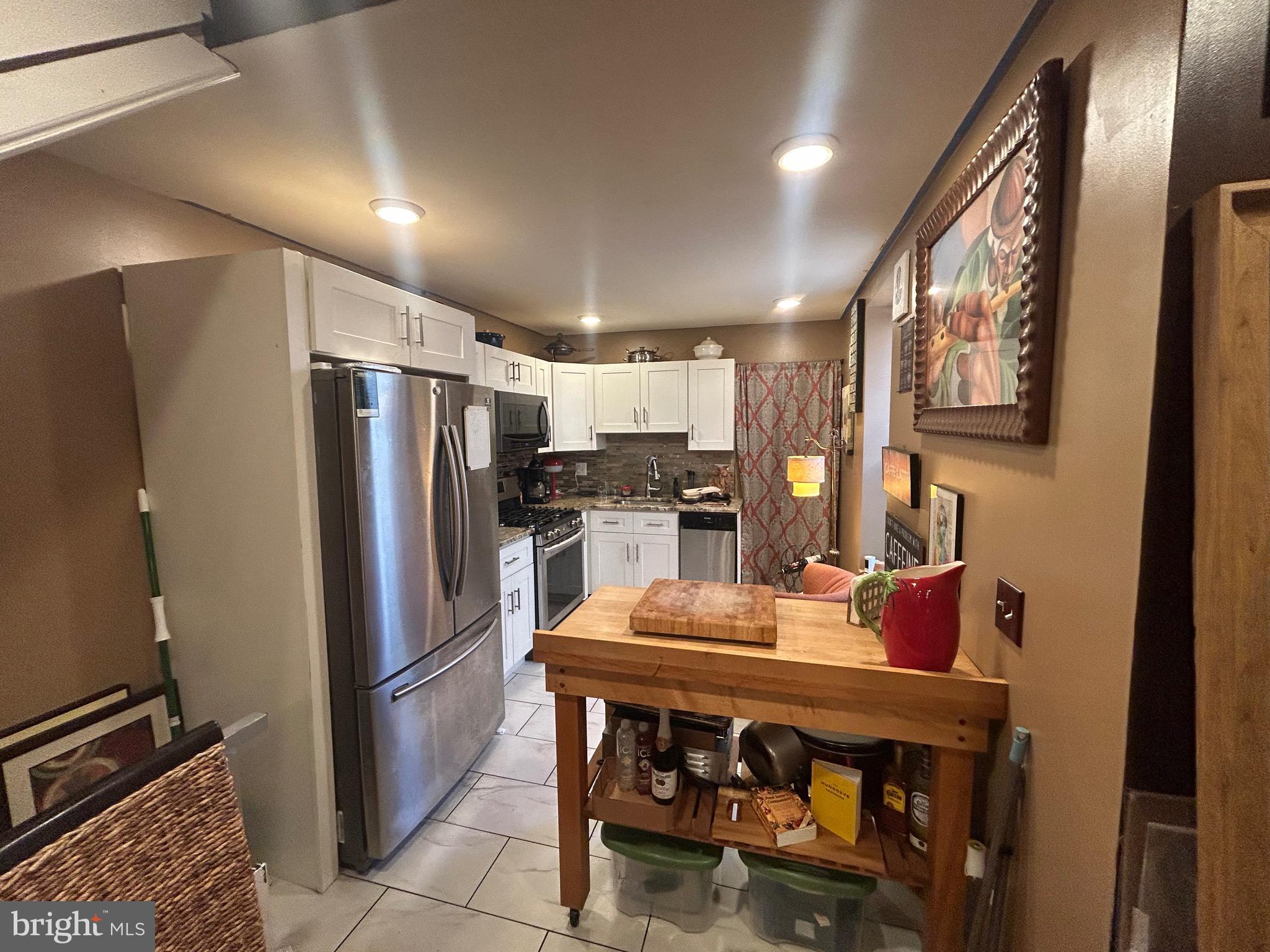 2260 N BANCROFT STREET